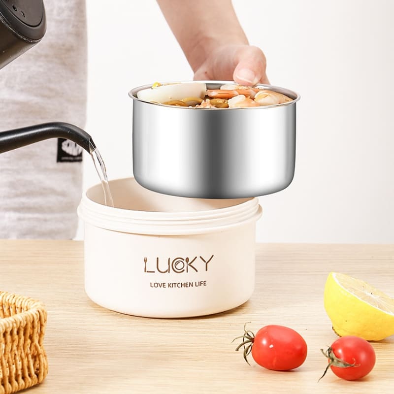 Kit Marmita Térmica Inox Brasicanas com interior de aço inox, anel de vedação e bolsa térmica para transporte seguro.