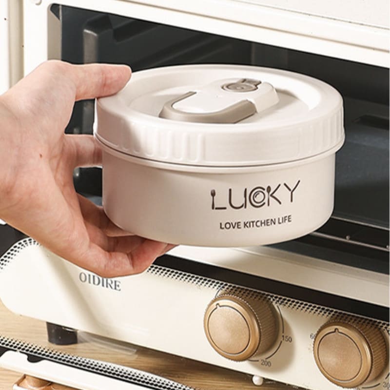 Kit Marmita Térmica Inox Brasicanas com interior de aço inox, anel de vedação e bolsa térmica para transporte seguro.