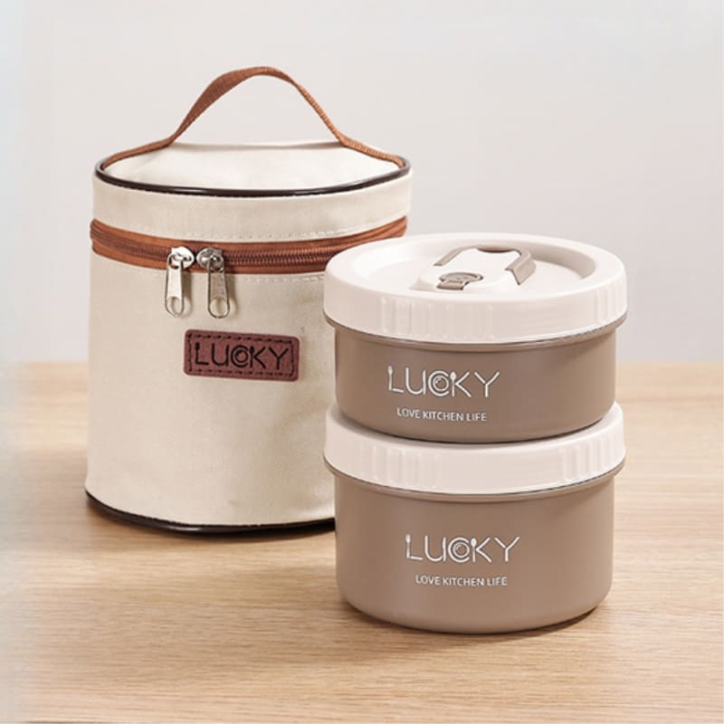 Kit Marmita Térmica Inox Brasicanas com interior de aço inox, anel de vedação e bolsa térmica para transporte seguro.